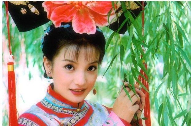 赵薇2000年春晚图片