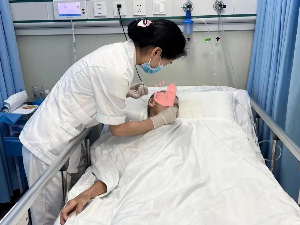 潼南区中医院为老年患者实施“盲插鼻空肠管置管术”